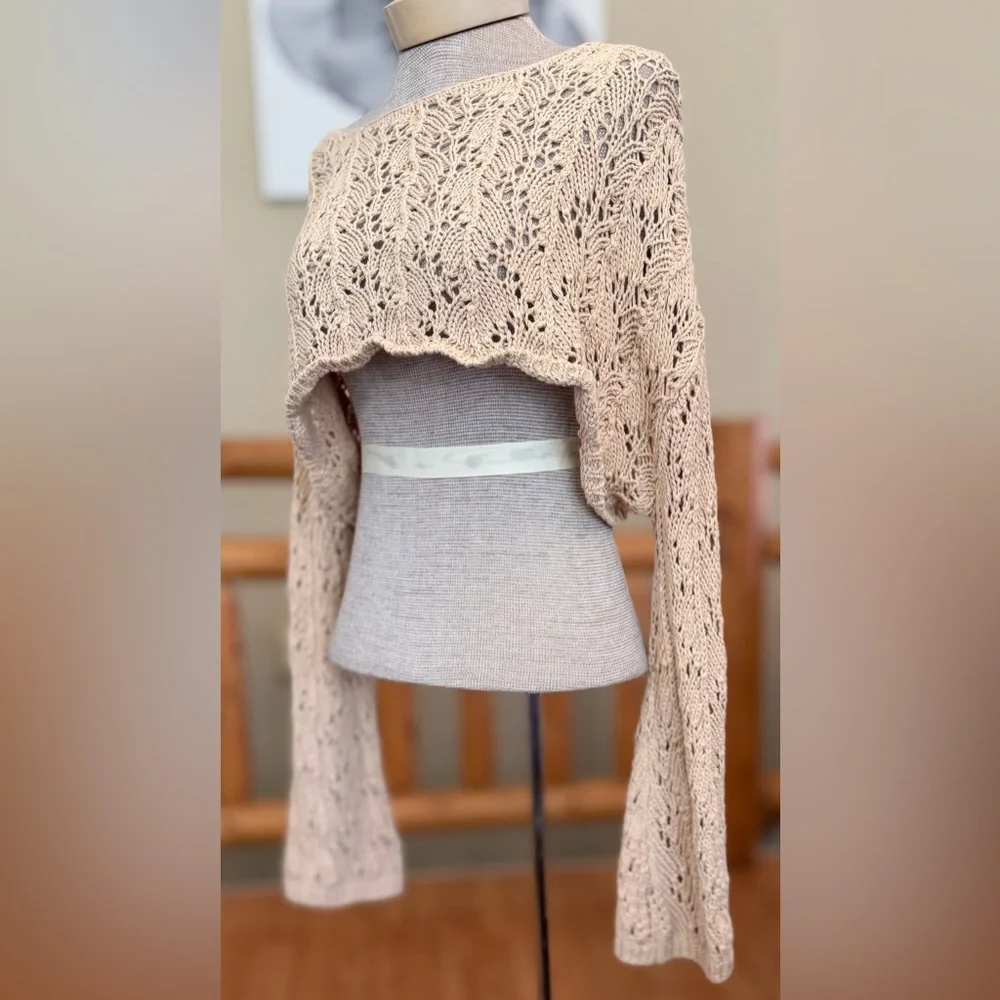 Altar’d State Cropped Open Knit Sweater Beige Size Small